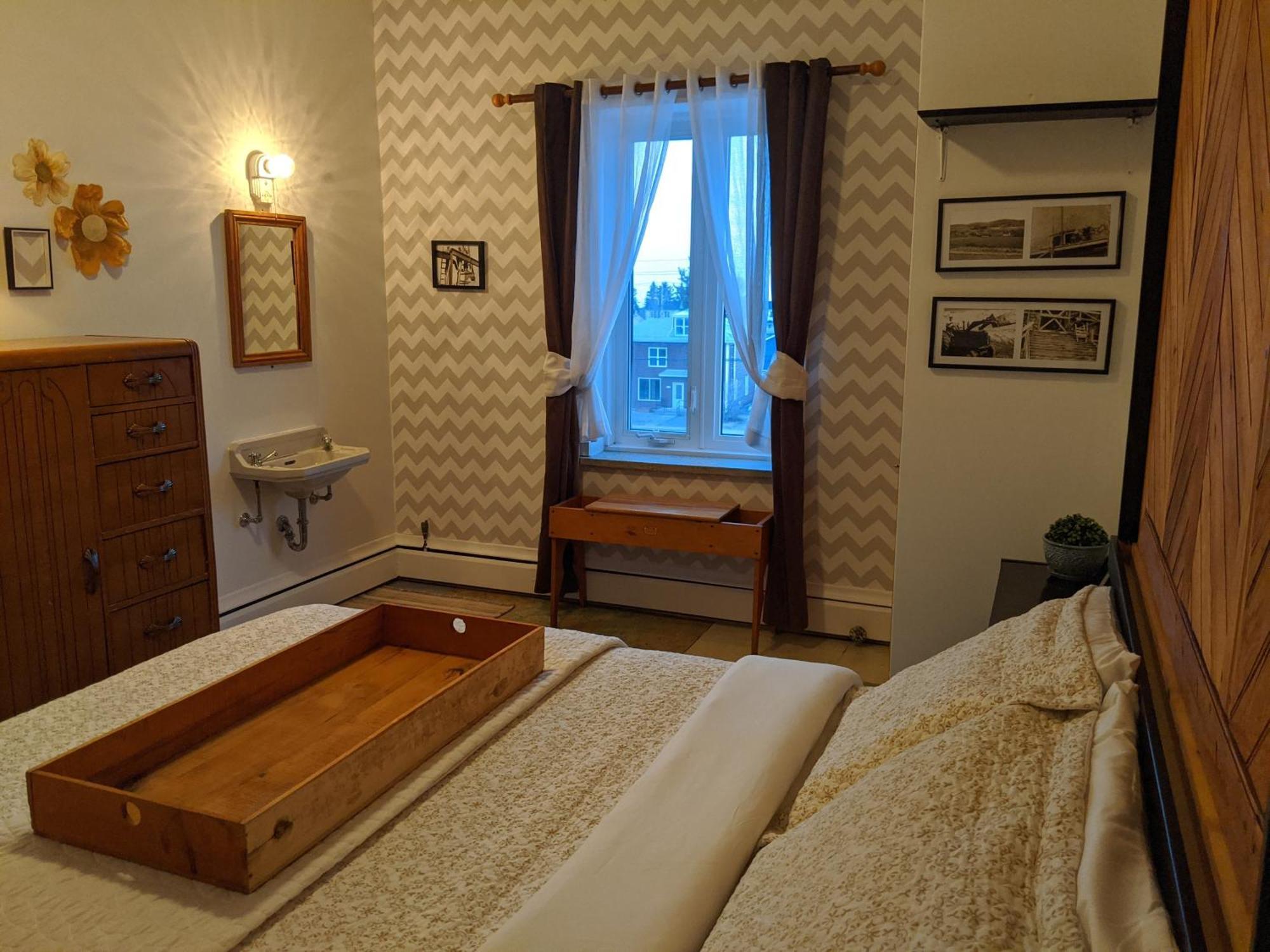 Maison Zacharie Desbiens Extérieur photo