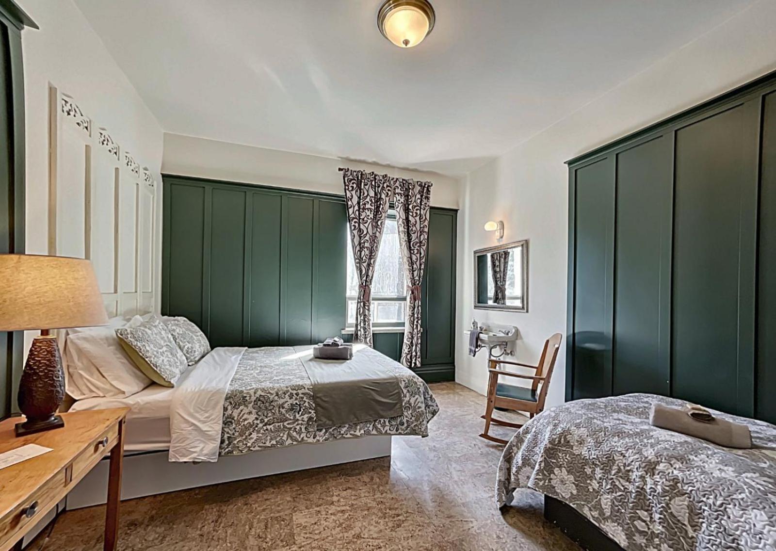 Maison Zacharie Desbiens Extérieur photo